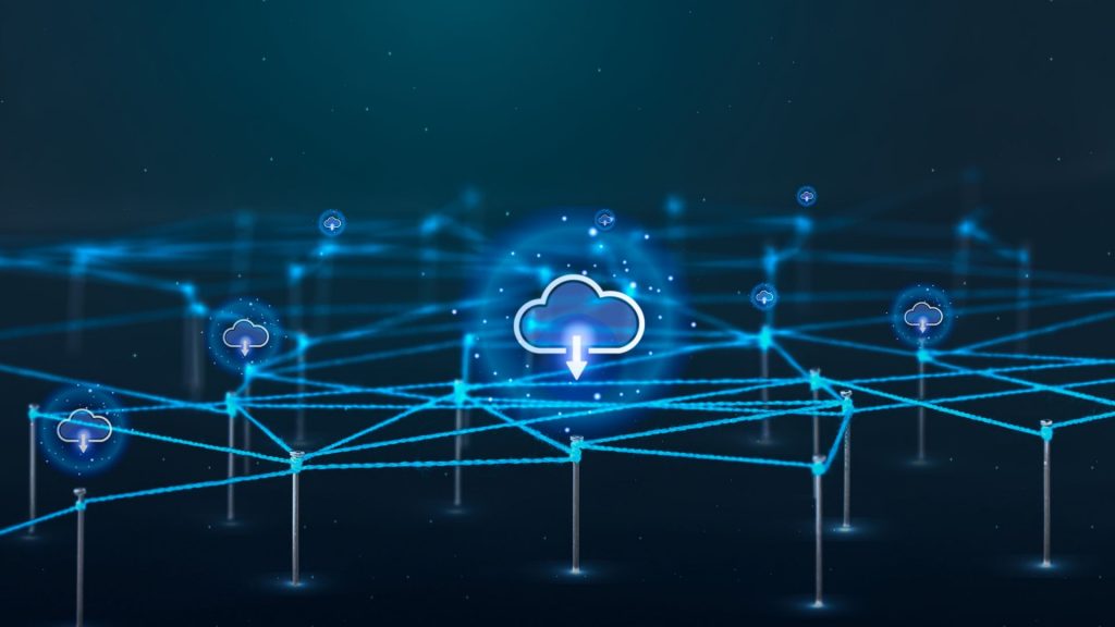 How does a hybrid cloud work? 